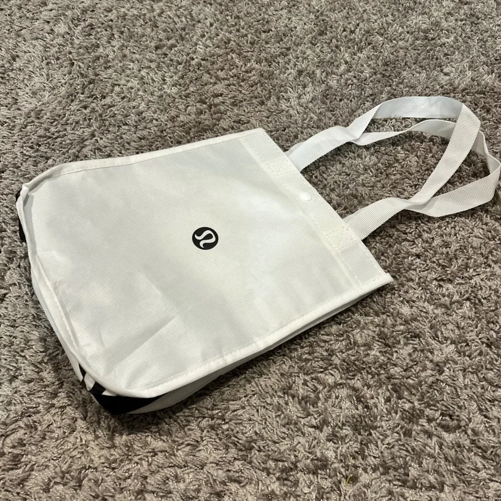 Lululemon Reusable Shopping Tote Bag White Black Logo‎ Snap Closure